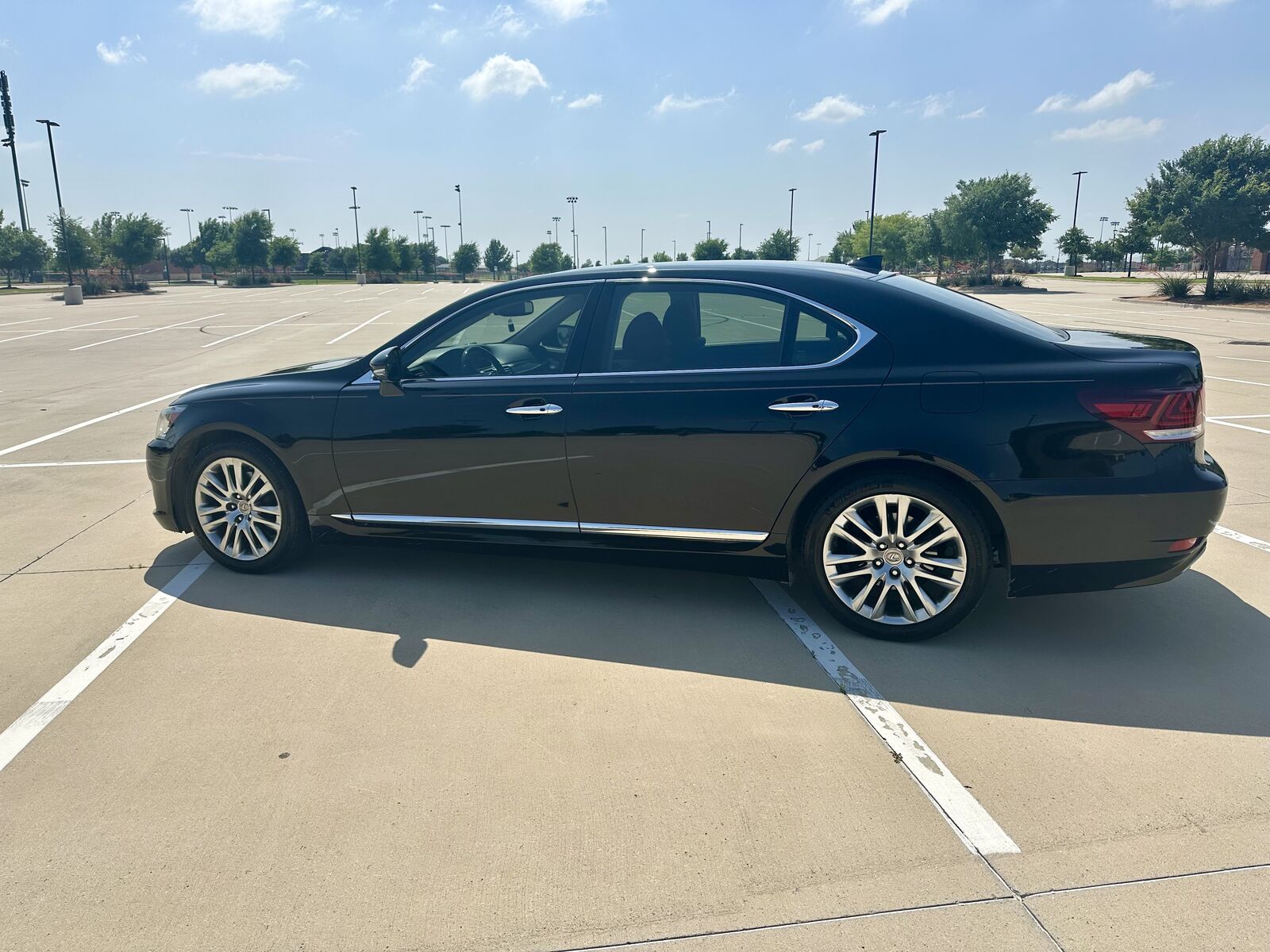 Lexus LS