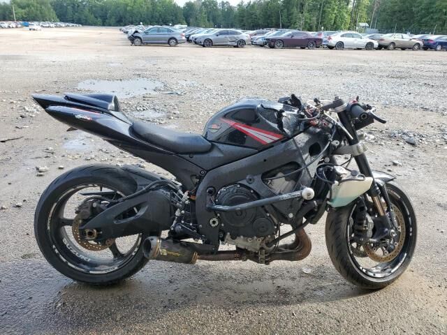 Suzuki GSX-R750