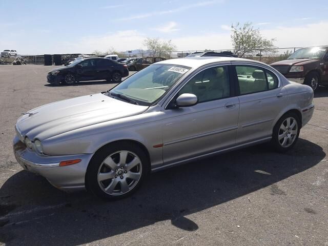 Jaguar X-Type
