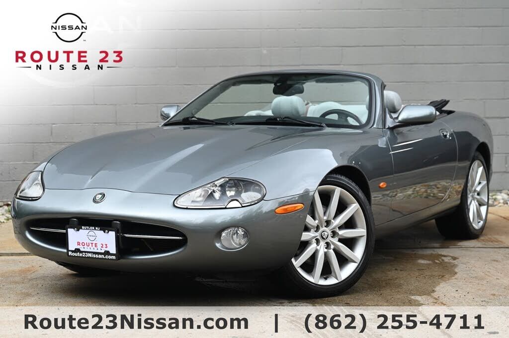 Jaguar XK8