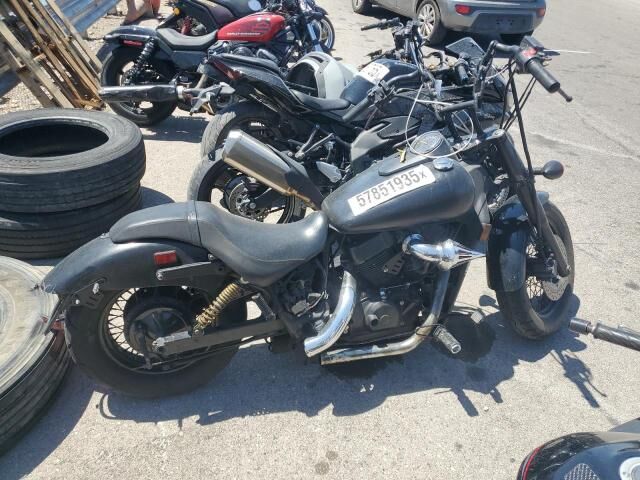 Honda VT750 (Shadow Phantom)