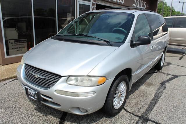 Chrysler Town and Country
