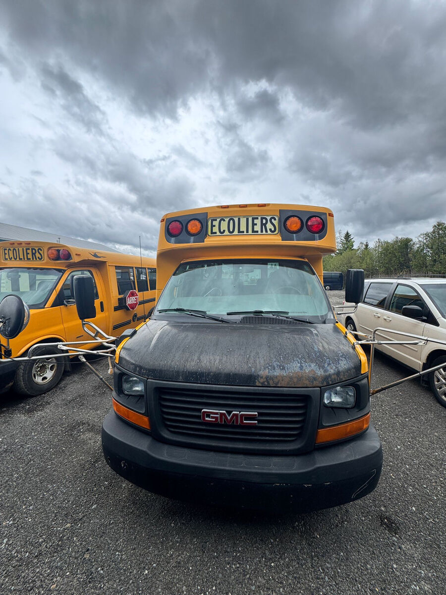 GMC Savana