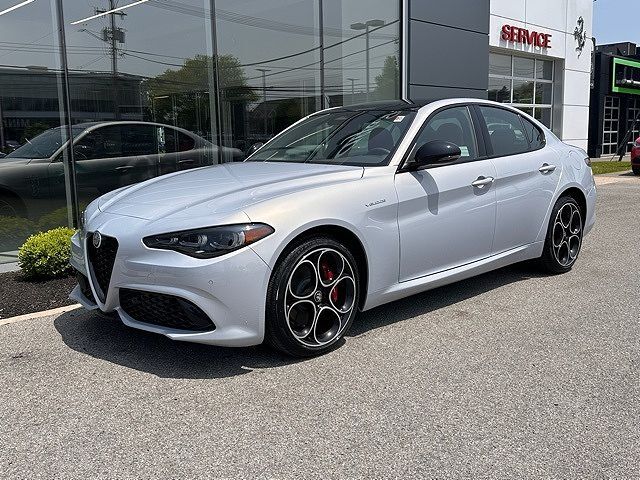 2025 ALFA ROMEO Giulia
