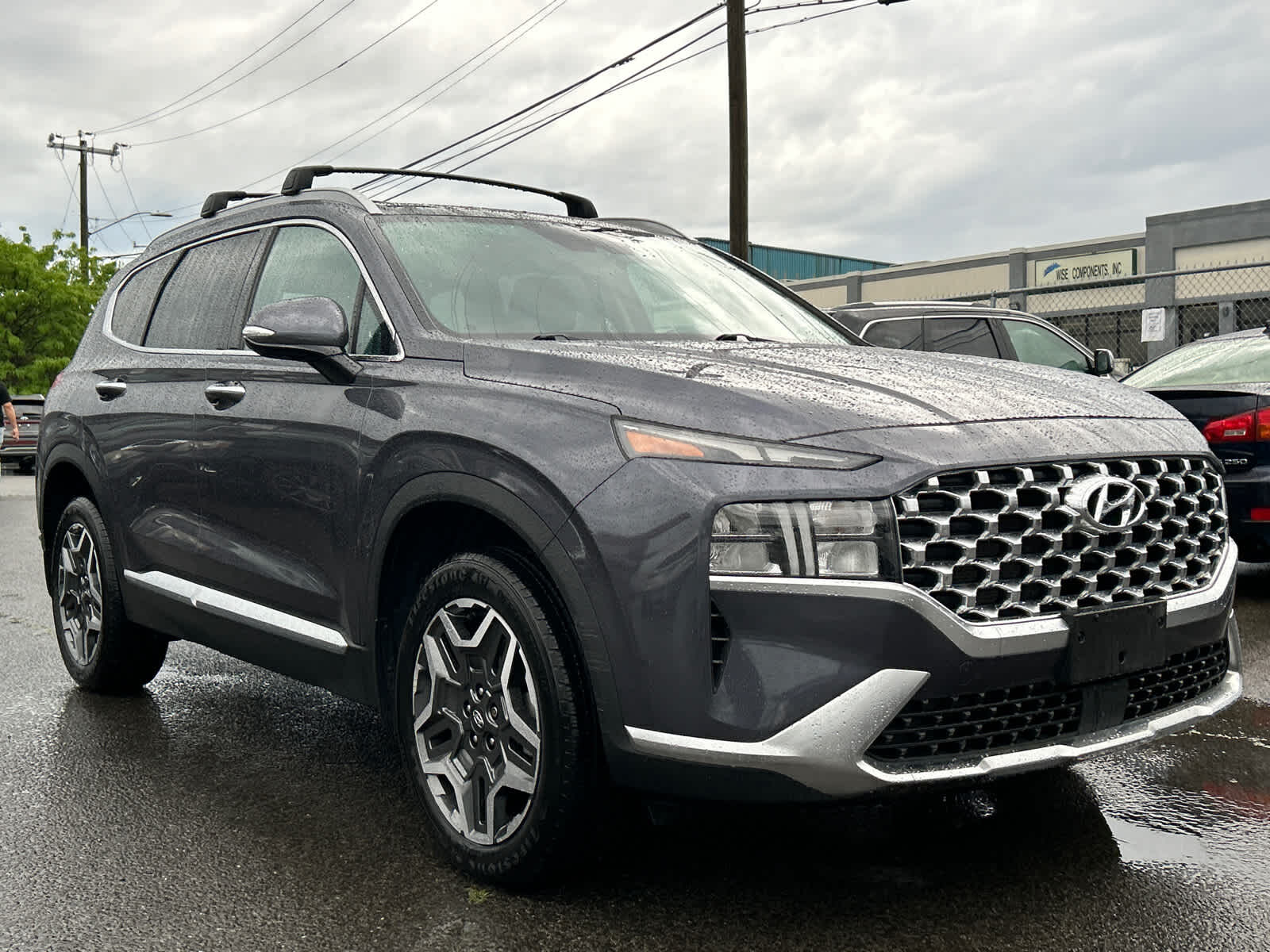HYUNDAI