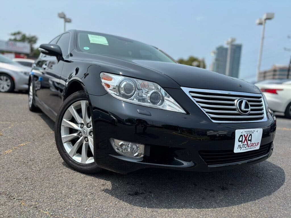 Lexus LS