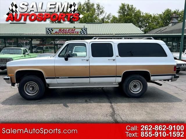 Chevrolet Suburban