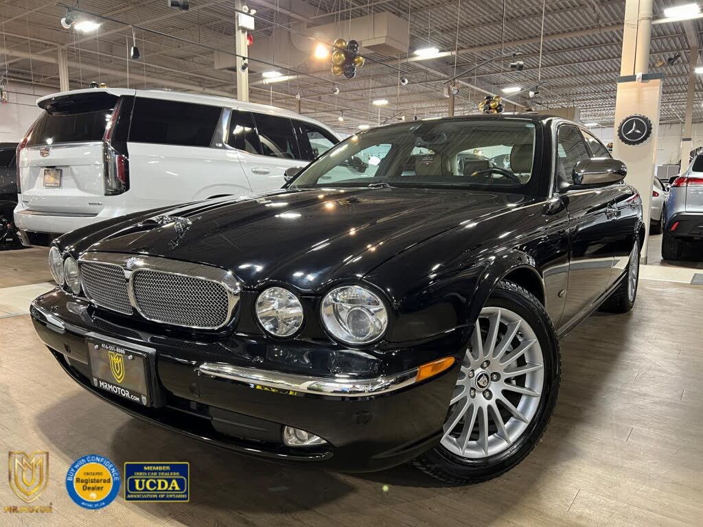 Jaguar XJ