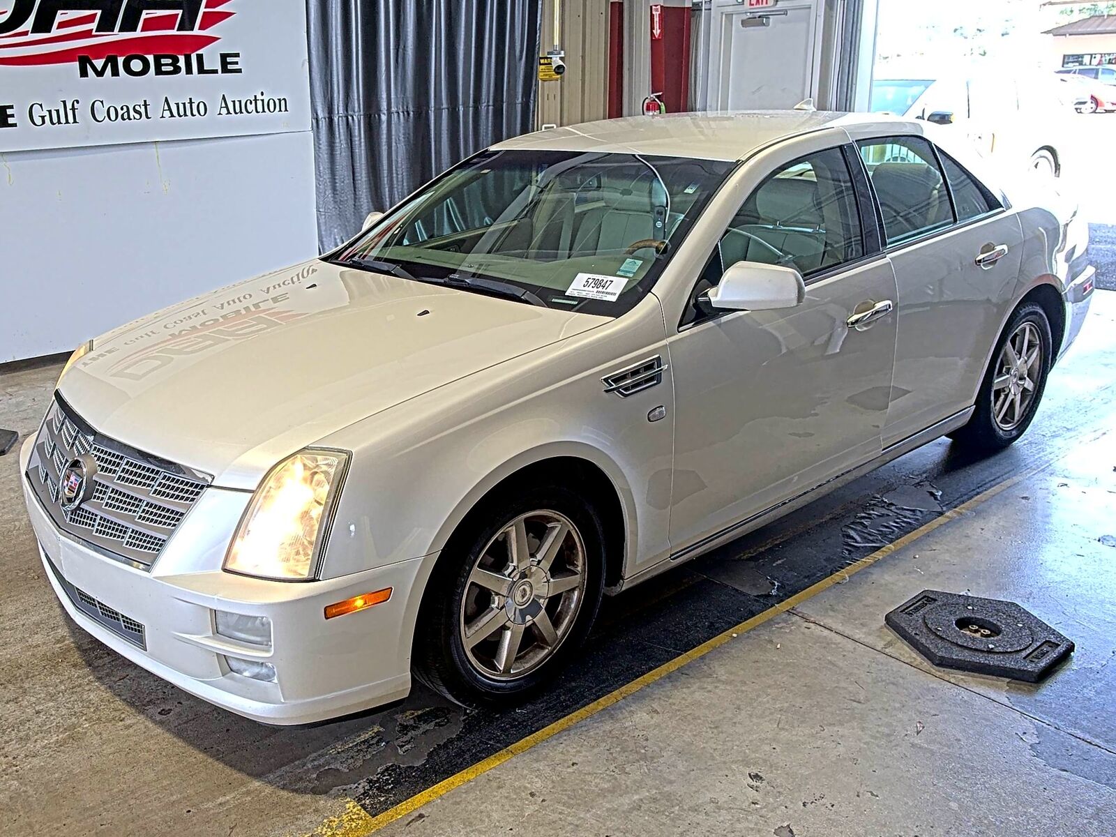 Cadillac STS