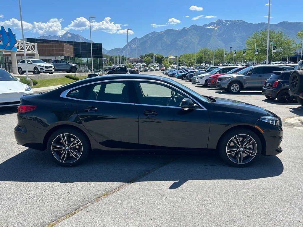 2024 BMW 228i