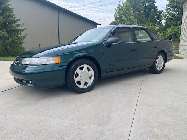Ford Taurus
