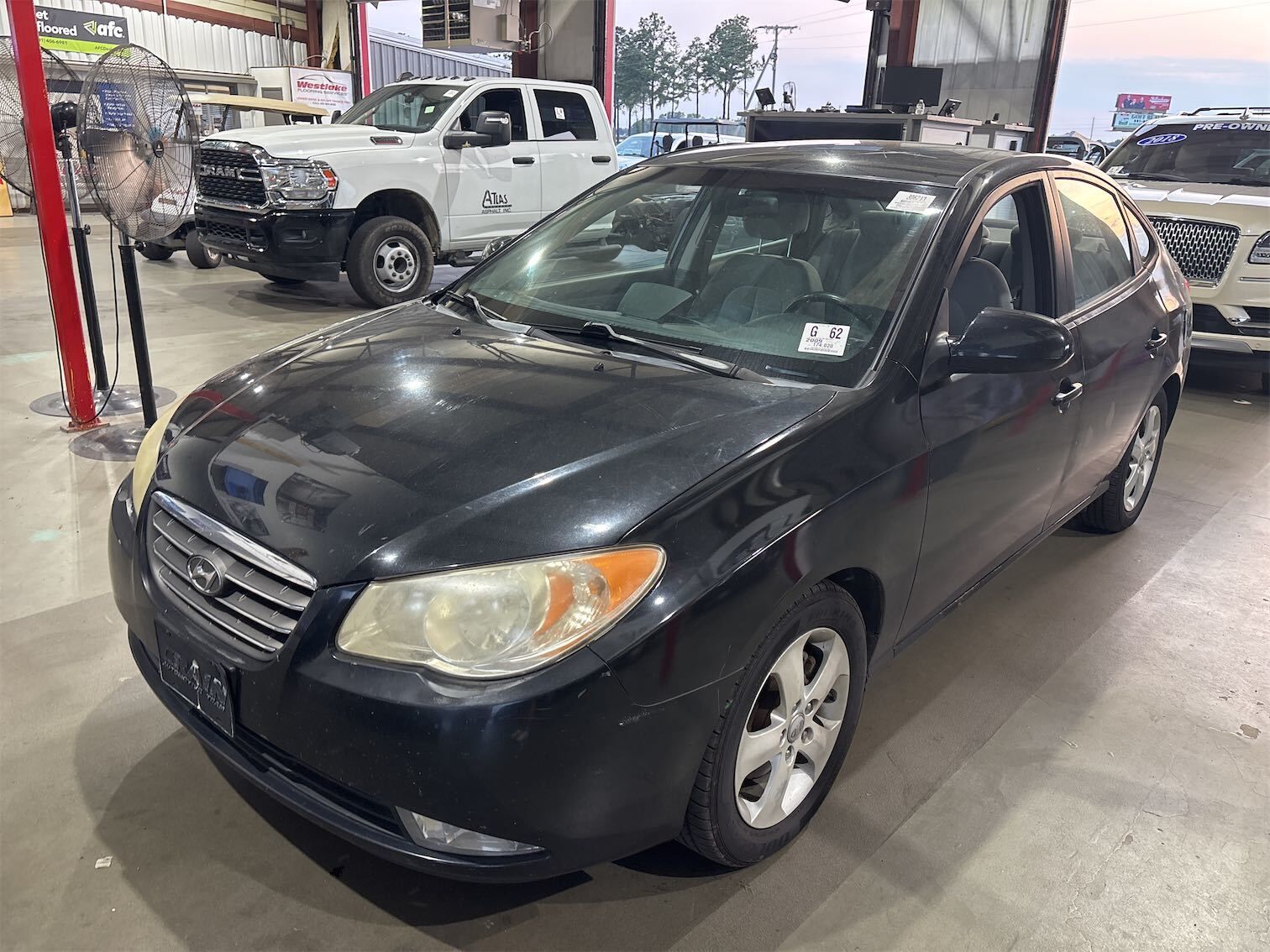 HYUNDAI