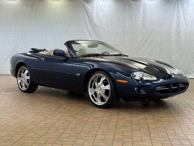 Jaguar XK8