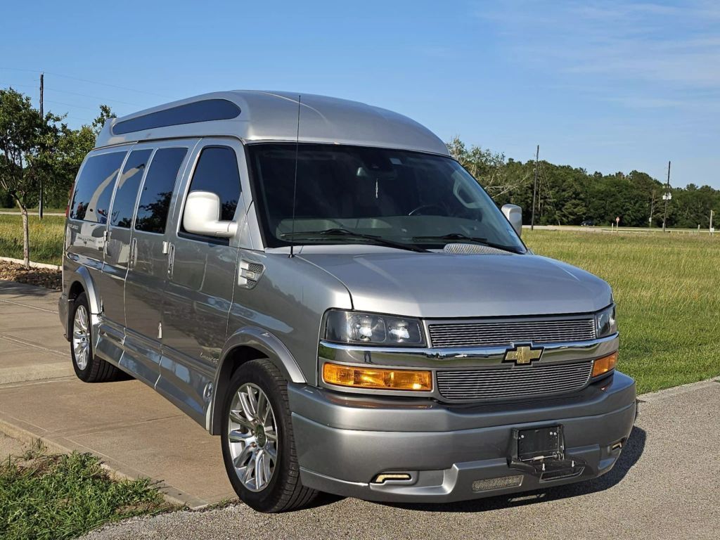 2021 CHEVROLET Express