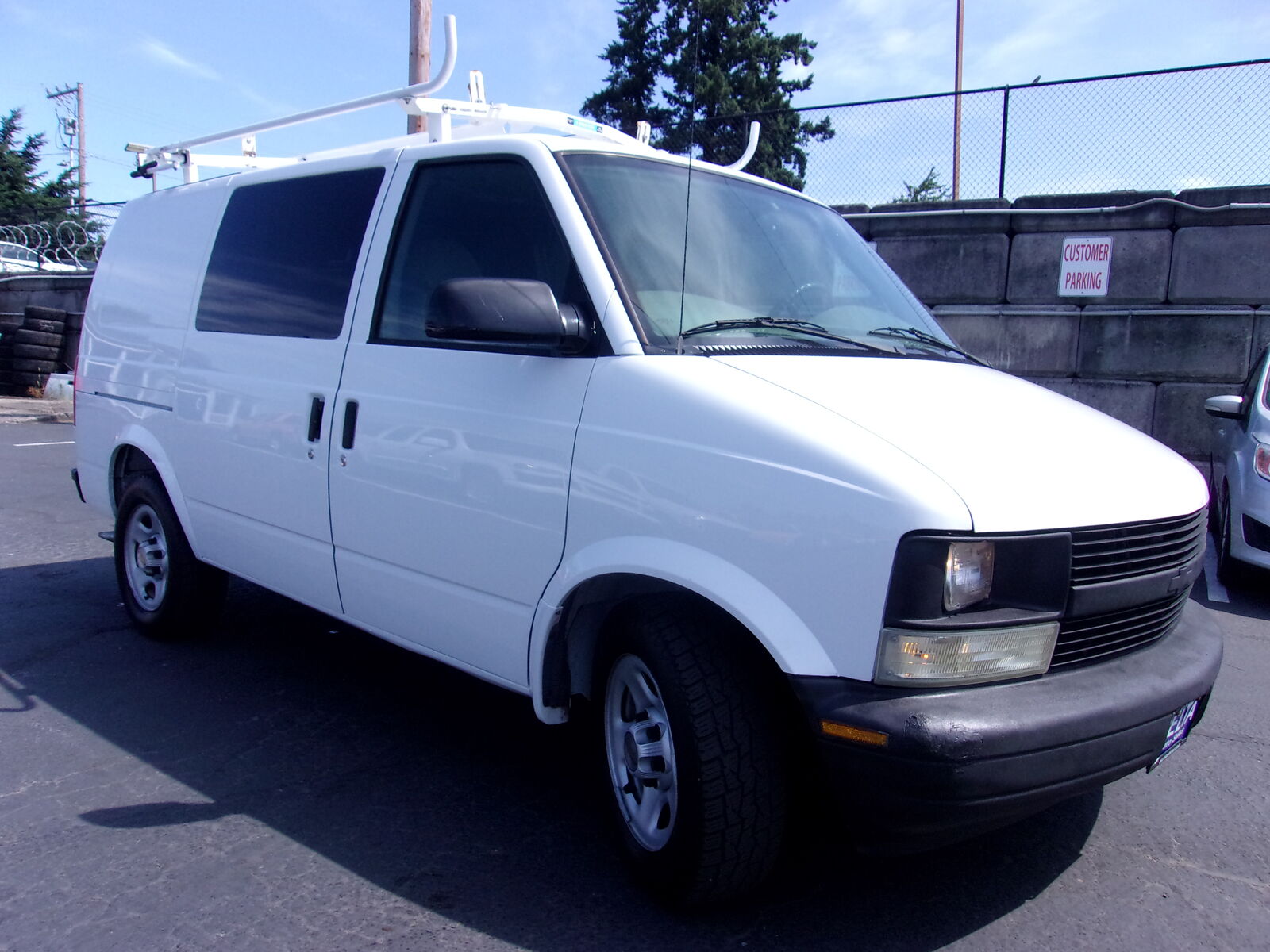 Chevrolet Astro Van