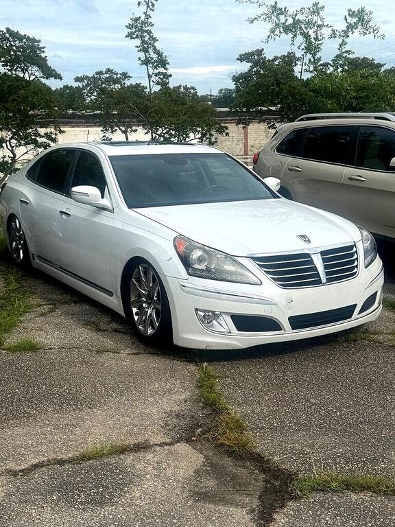 2013 HYUNDAI Equus