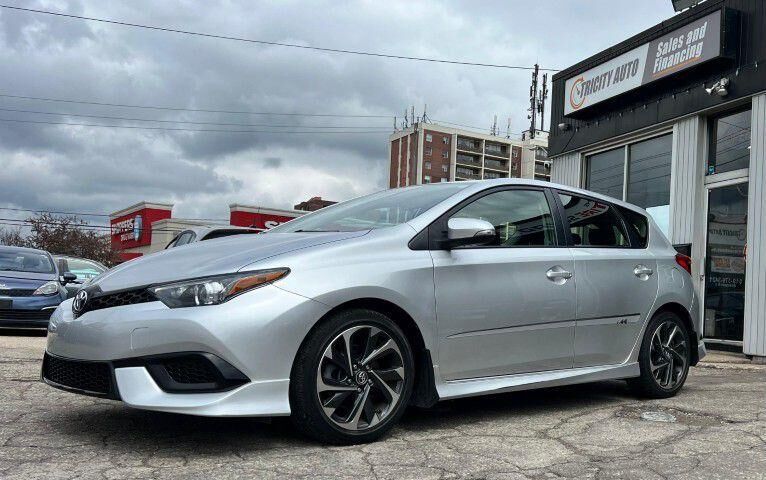 Toyota COROLLA iM