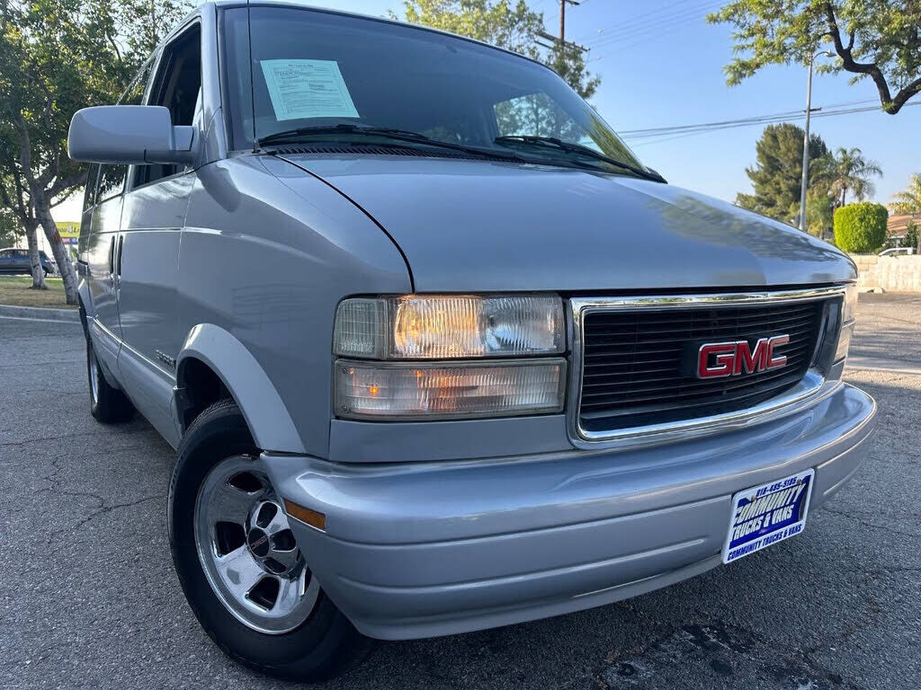 GMC Safari