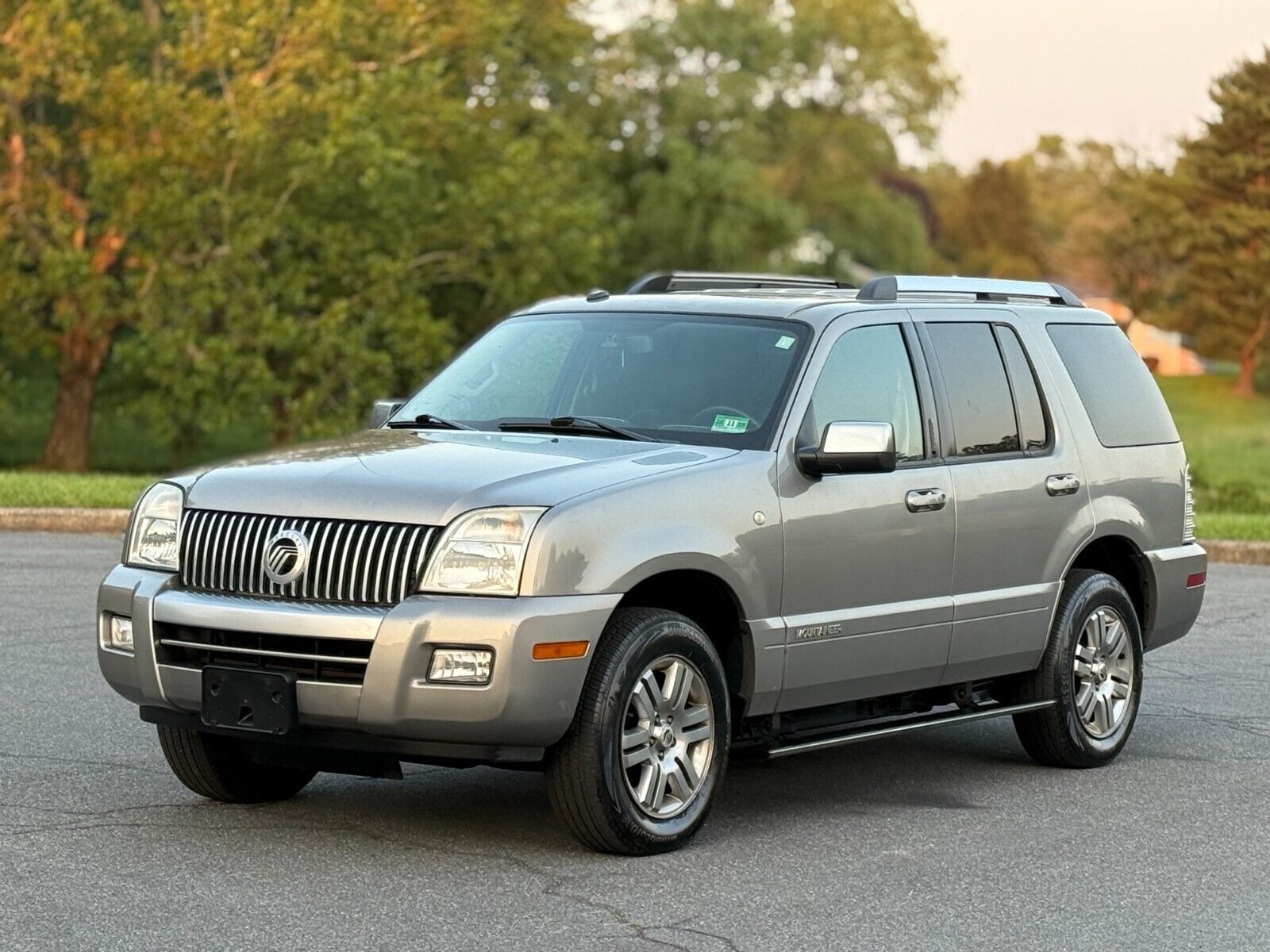 Mercury Mountaineer
