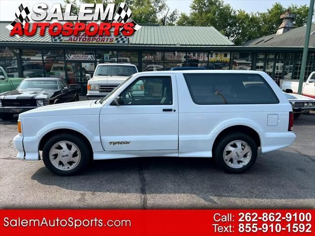 GMC Typhoon
