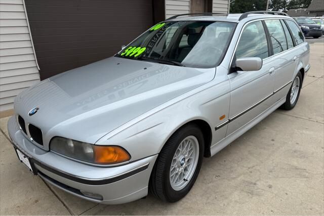BMW 528i