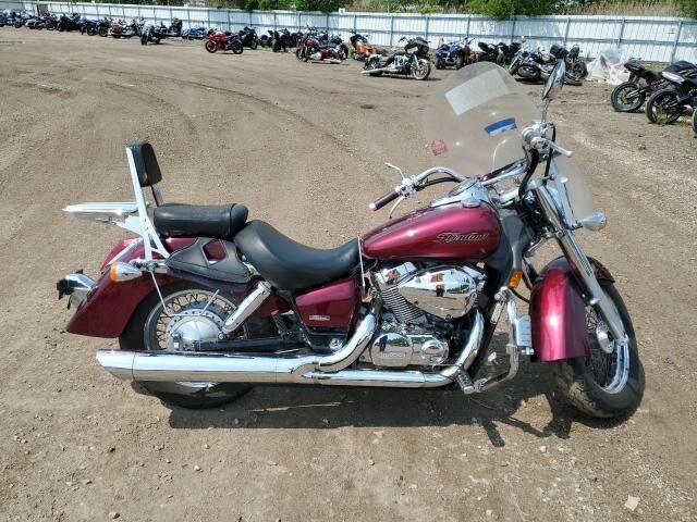 Honda VT750 (Shadow Aero)