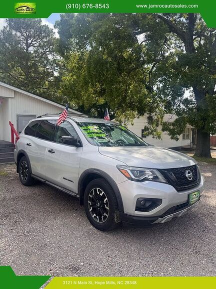 2020 NISSAN Pathfinder