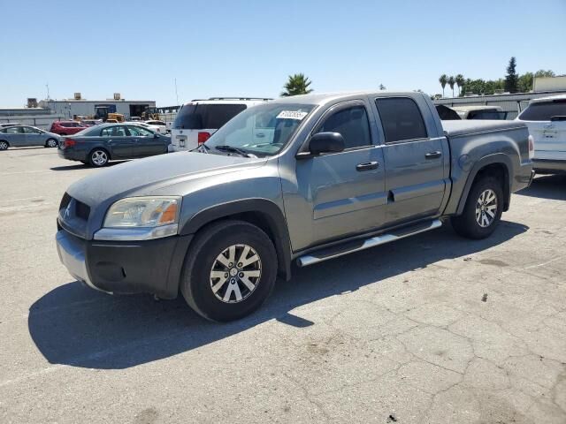 Mitsubishi Raider