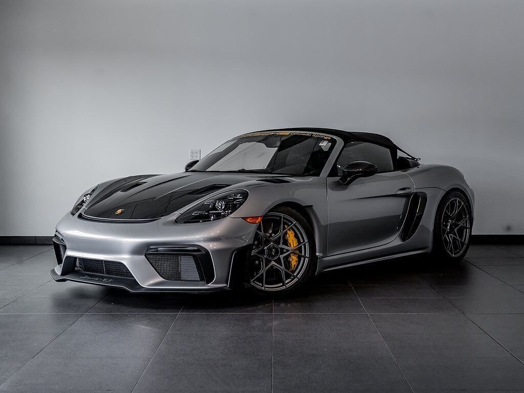 2024 PORSCHE 718