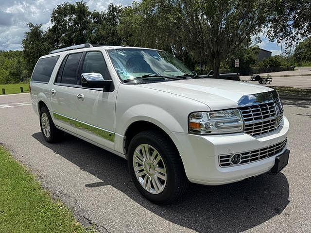 Lincoln Navigator