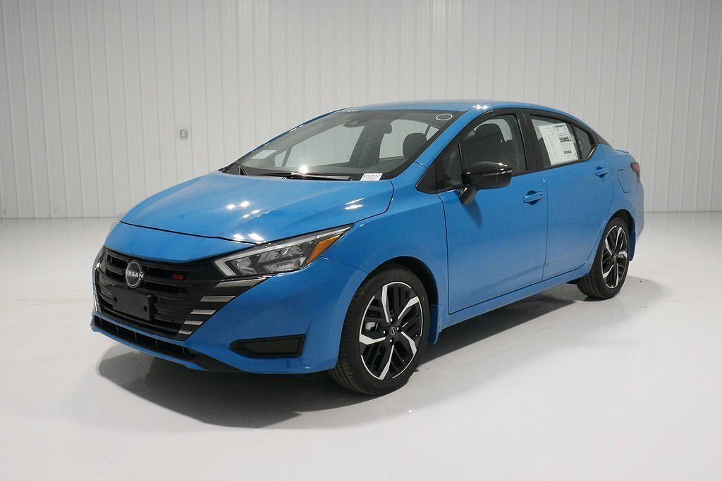 2025 NISSAN Versa