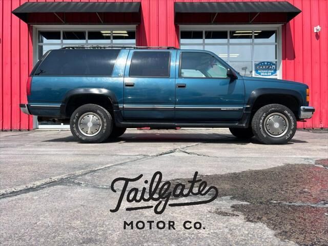 GMC Suburban