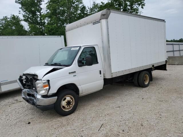 Ford E-350