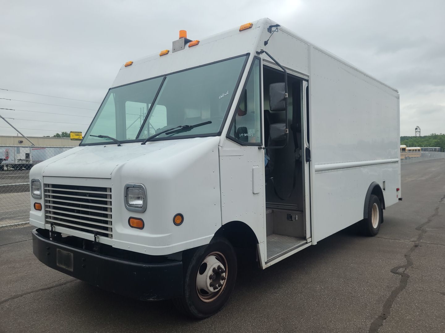 Ford E-450