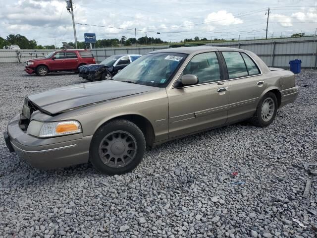 Ford Crown Victoria