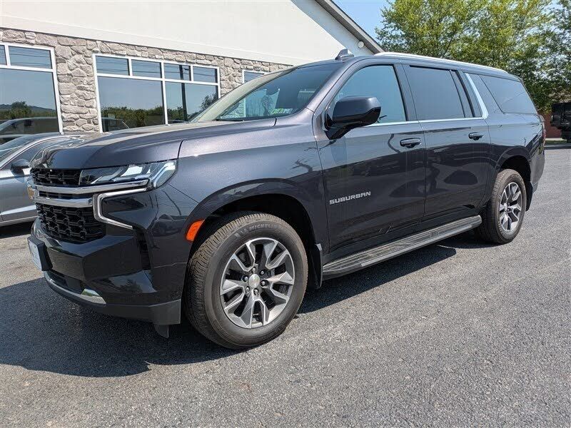 2023 CHEVROLET Suburban