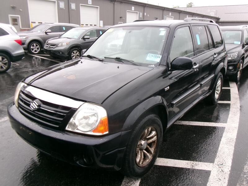 Suzuki XL7