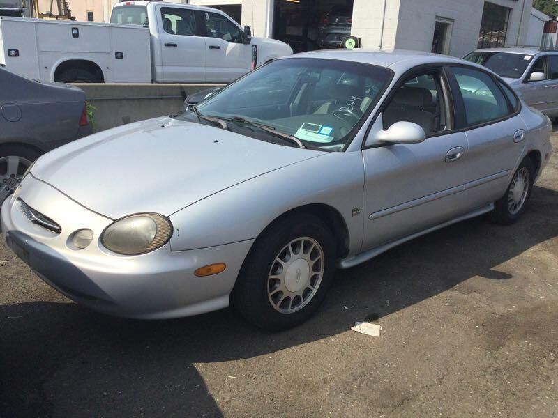 Ford Taurus