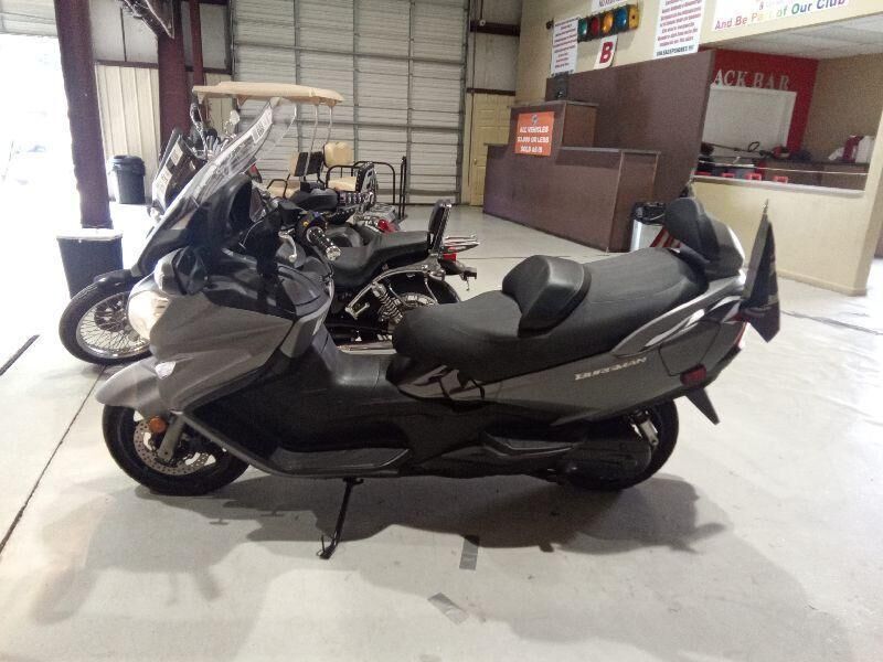 Suzuki AN650L