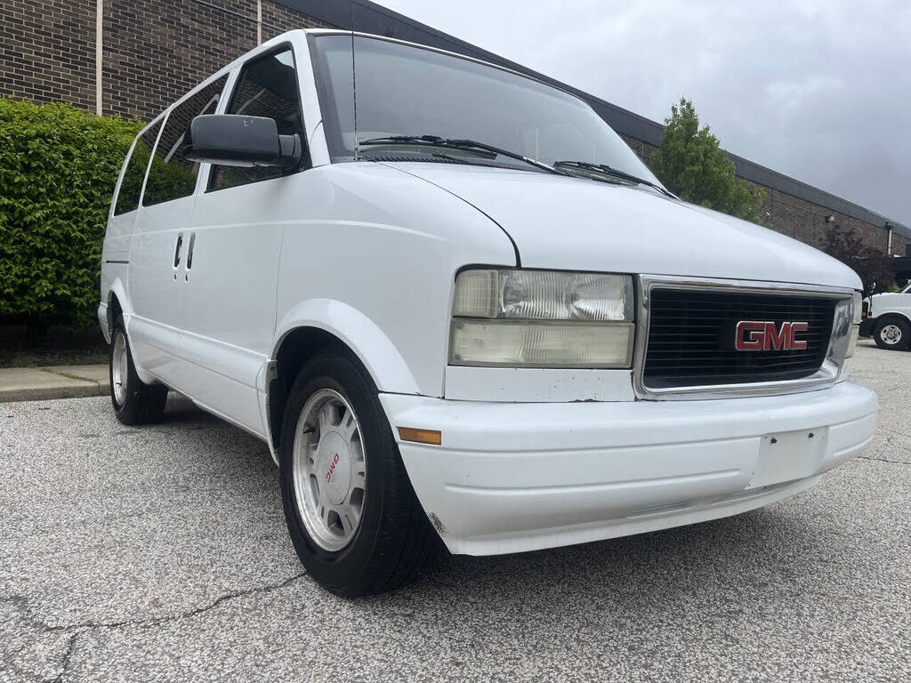 GMC Safari
