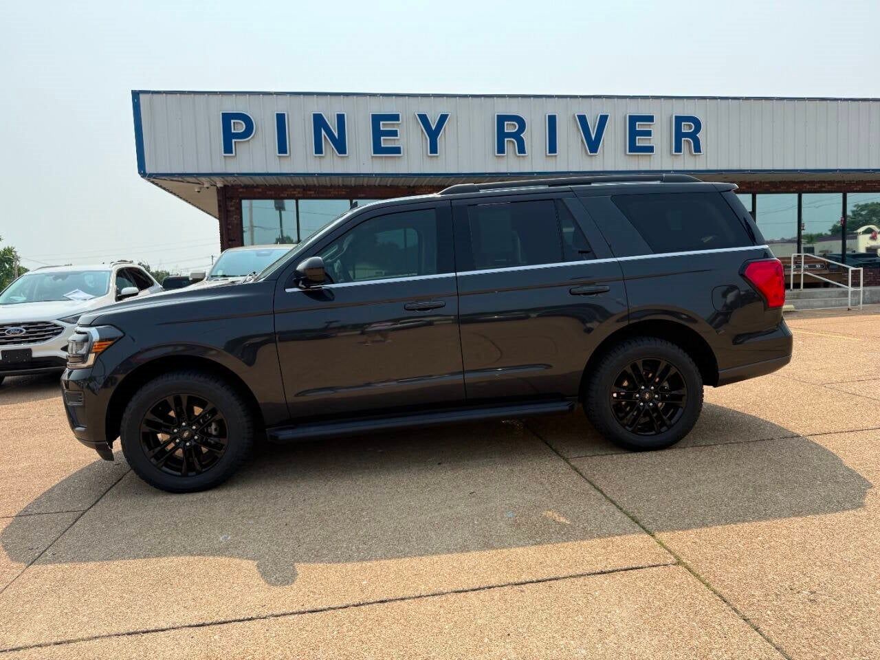 2022 FORD Expedition