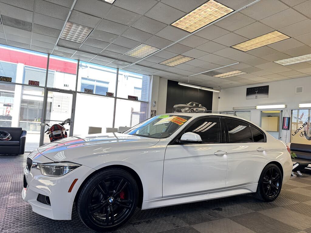 BMW 330i