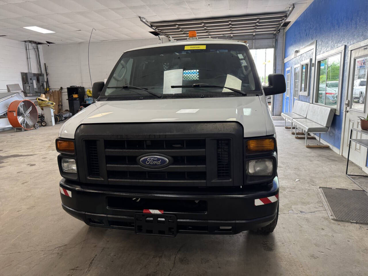 2011 FORD E-250