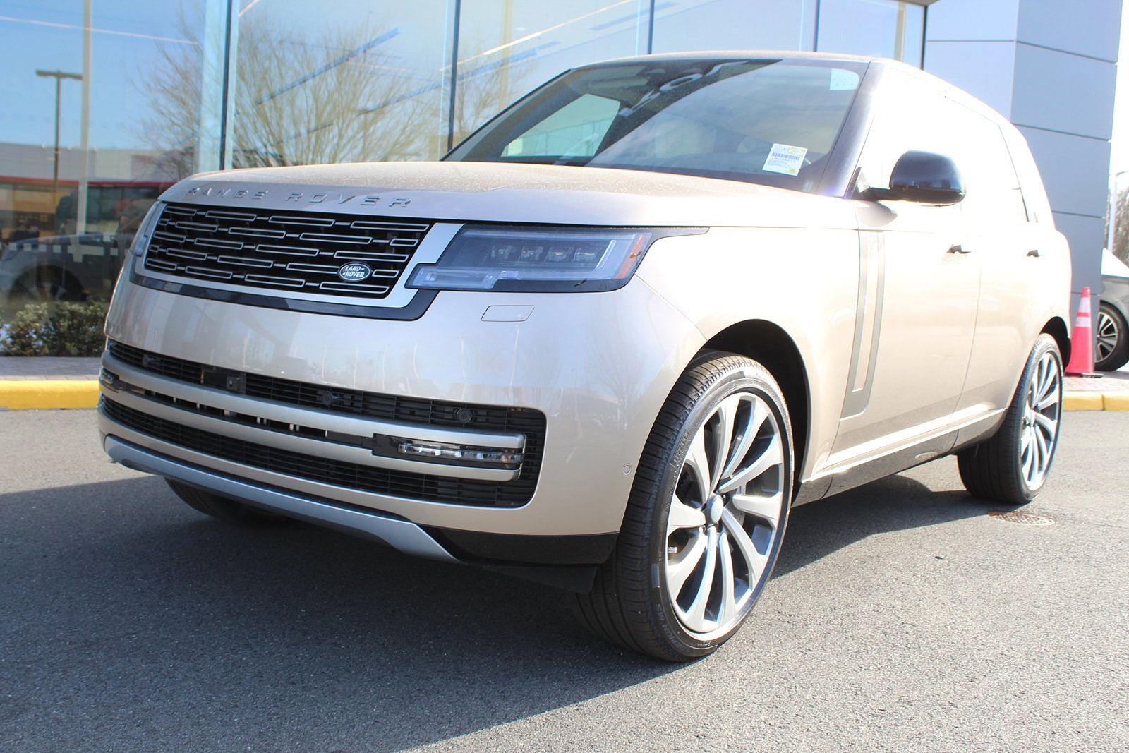 2025 LAND ROVER Range Rover