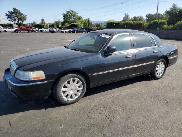Lincoln Town Car