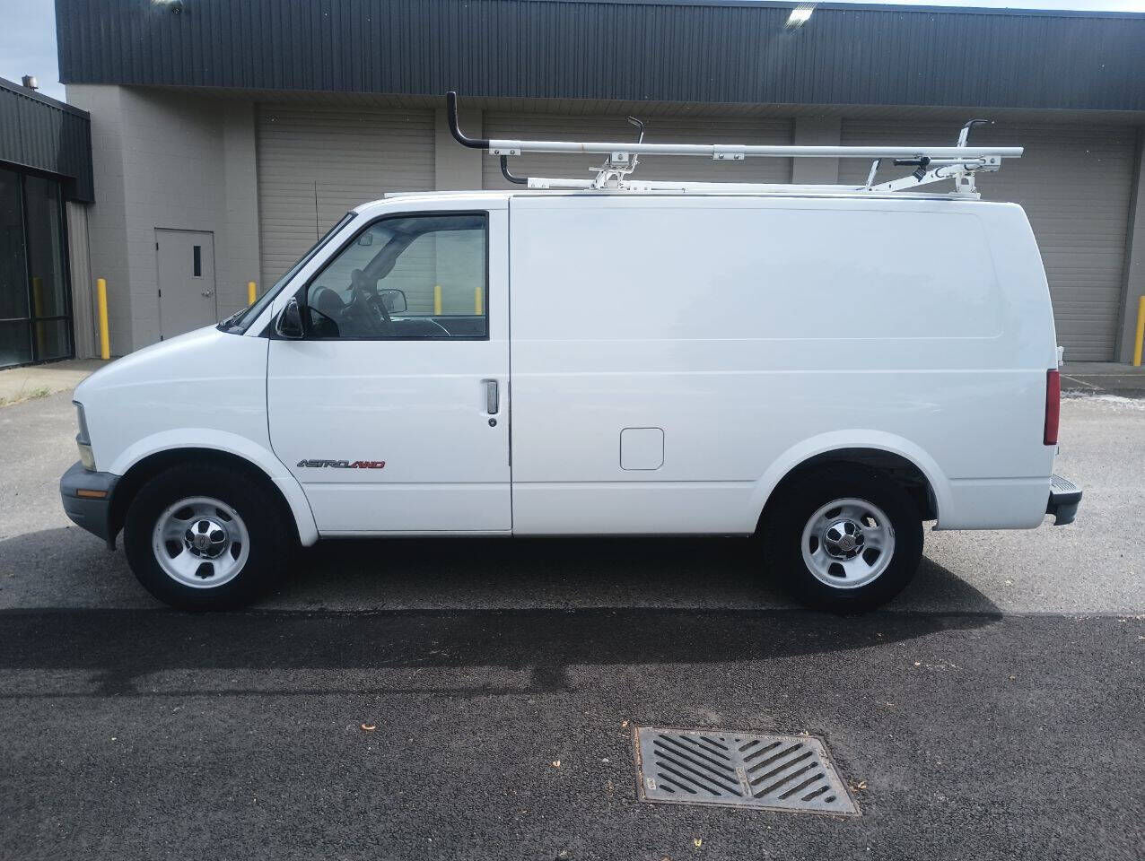 Chevrolet Astro Van
