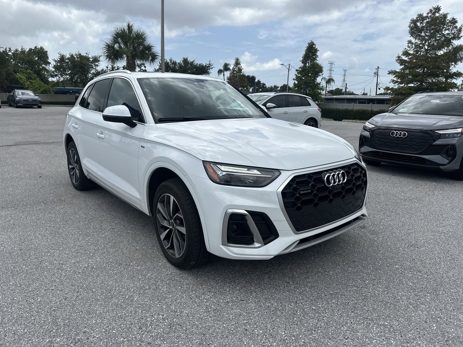 AUDI
