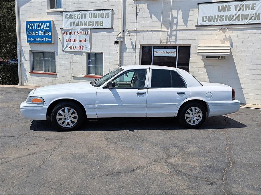 Ford Crown Victoria
