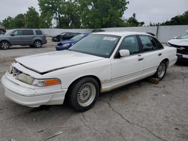 Ford Crown Victoria