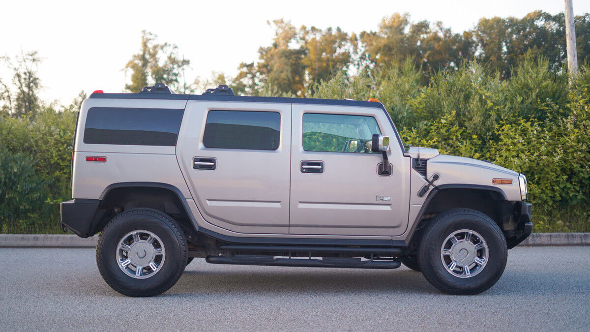HUMMER H2